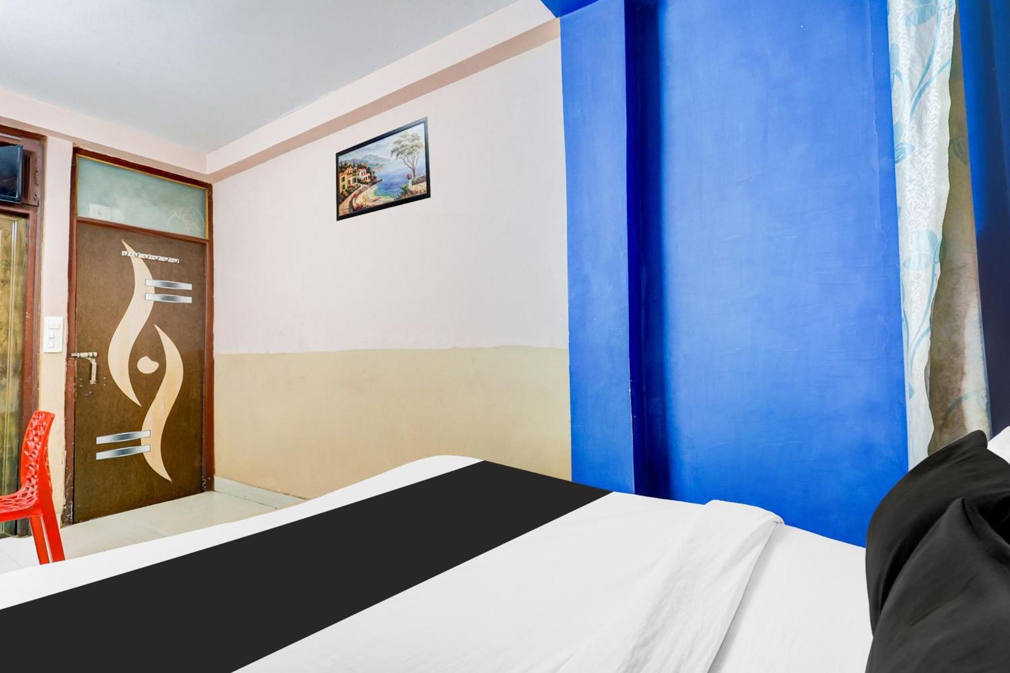 Hotel O Deurali Dx Нью-Дели Экстерьер фото