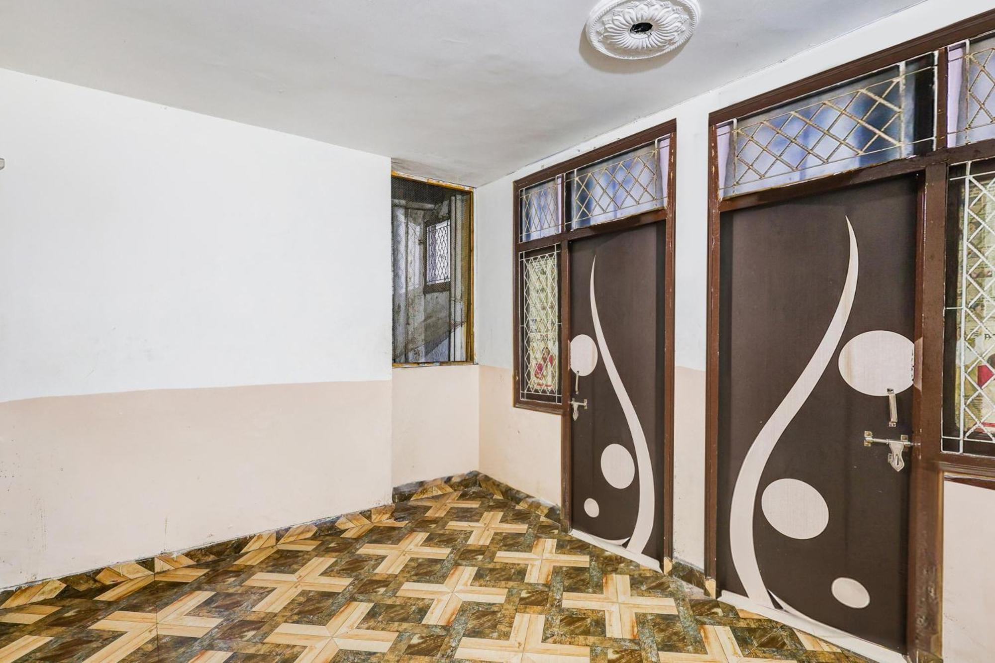Hotel O Deurali Dx Нью-Дели Экстерьер фото