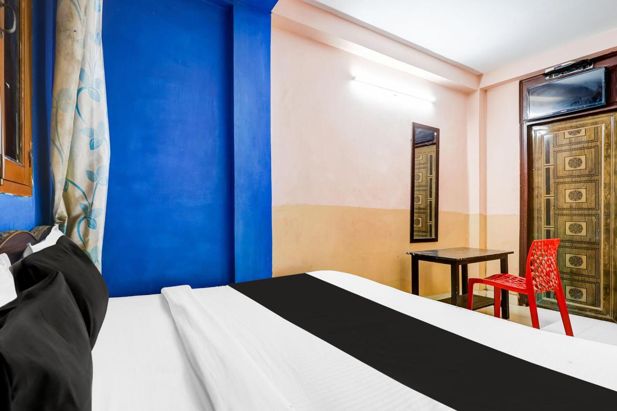 Hotel O Deurali Dx Нью-Дели Экстерьер фото